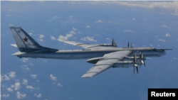 Dos bombarderos TU-95 bomber como los de la foto fueron interceptados por jets estadounidenses frente a la costa de Alaska.