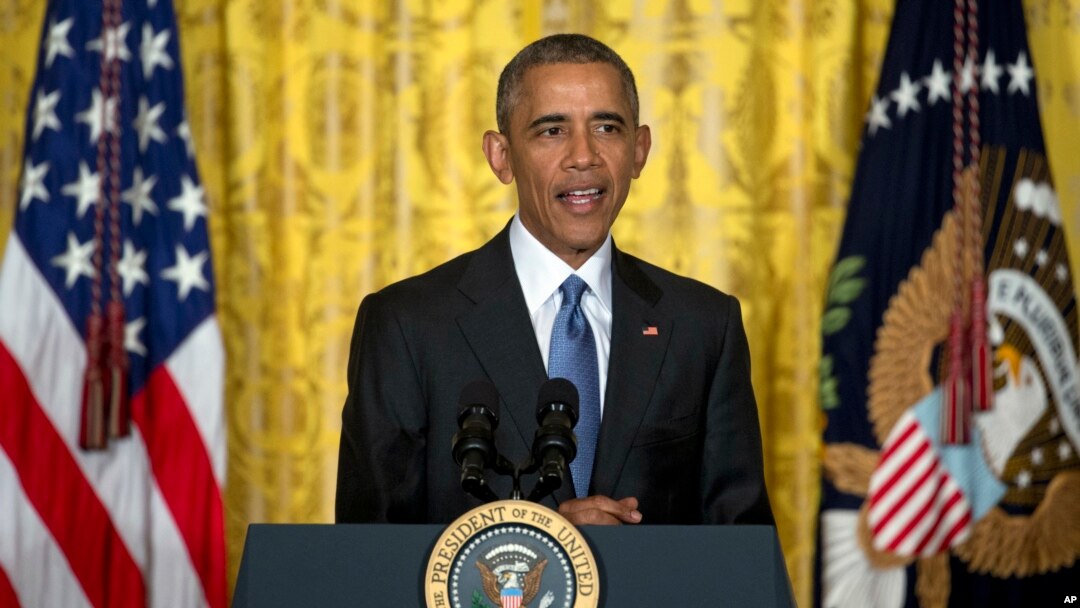 Obama dijo que Santos "merece un enorme crédito por poner a las víctimas en el centro de la negociación" y sostuvo que una vez que se firme la paz "Colombia será un modelo de cómo alcanzar la paz con justicia".