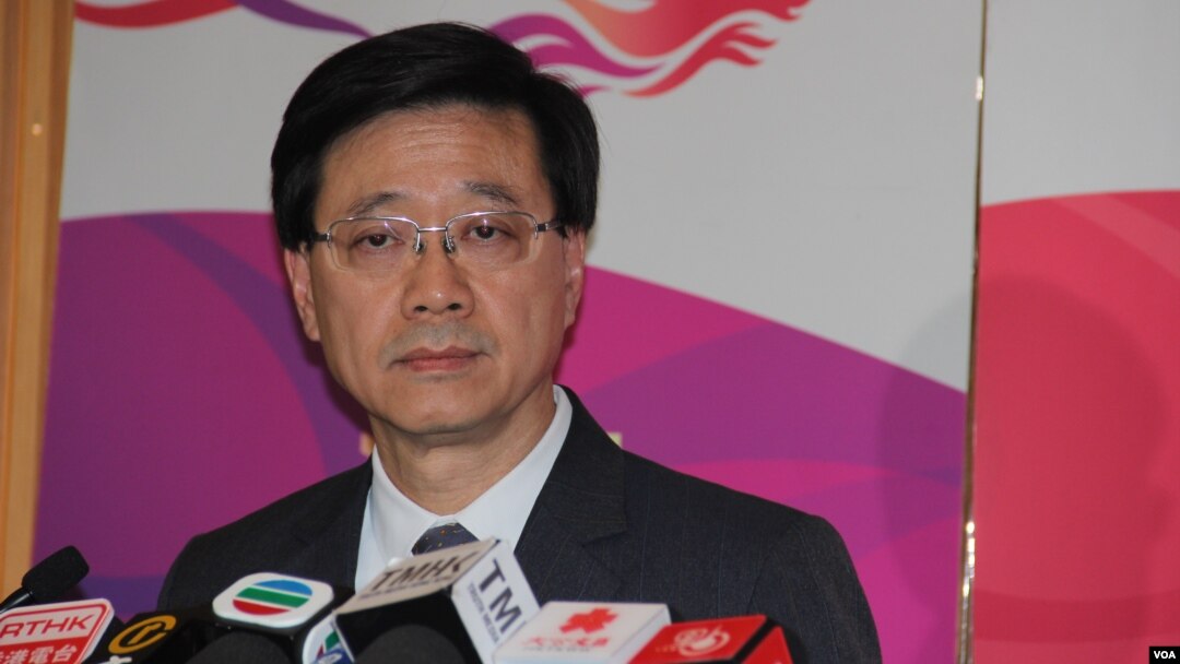 香港保安局局長李家超5月20日在政府總部的記者會上（美國之音記者申華拍攝）