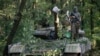 Proruski separatista na tenku T-64 u Donjecku na istoku Ukrajine 16. jula 2014. 