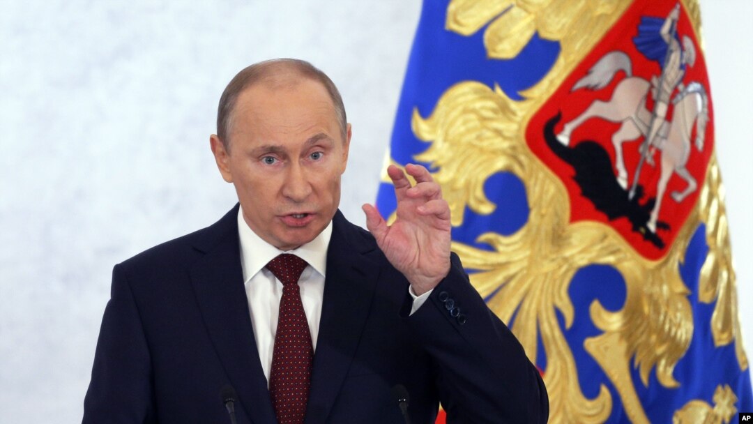 Rossiya prezidenti Vladimir Putin xalqqa murojaat qilmoqda, Moskva, 12-dekabr, 2012-yil