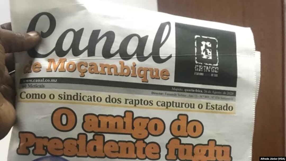 Capa do "Canal de Moçambique", dias após a vandalização da sua redação. 