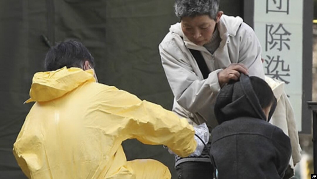 지난 23일 북한 황해북도 사리원의 미곡 협동농장. &#39;모두가 가을걷이 전투에로!&#39;란 문구가 눈에 띈다.