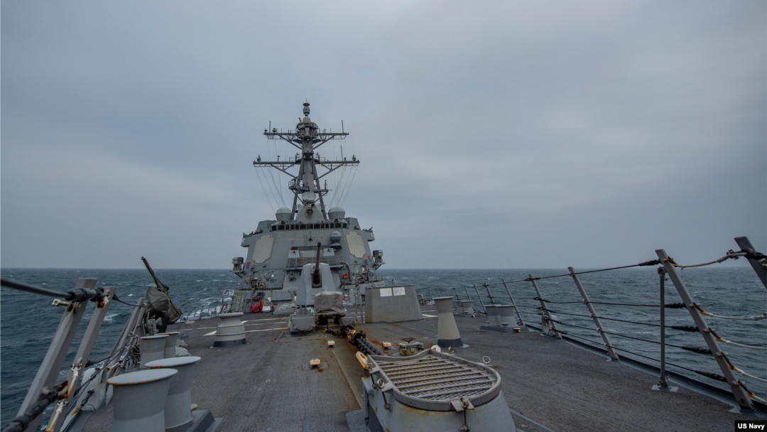 美軍菲恩號導彈驅逐艦2021年3月10日穿越台灣海峽（美國海軍照片）
