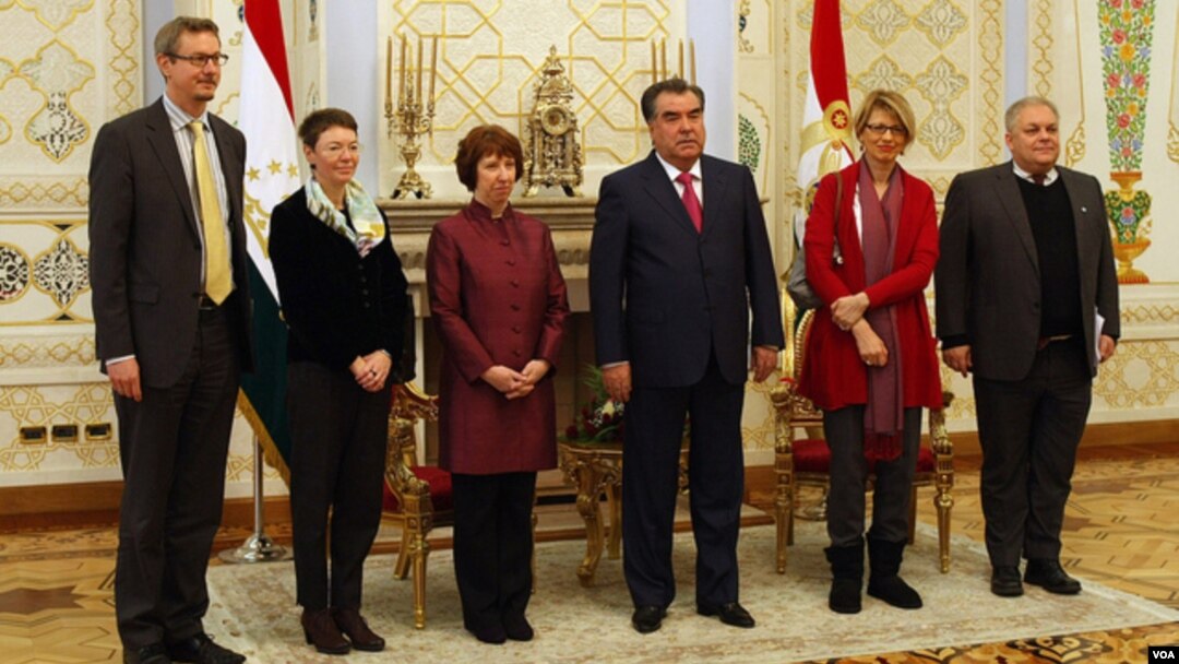 Ketrin Ashton va delegatsiya a'zolari Imomali Rahmon bilan, Dushanbe, 29-noyabr, 2012